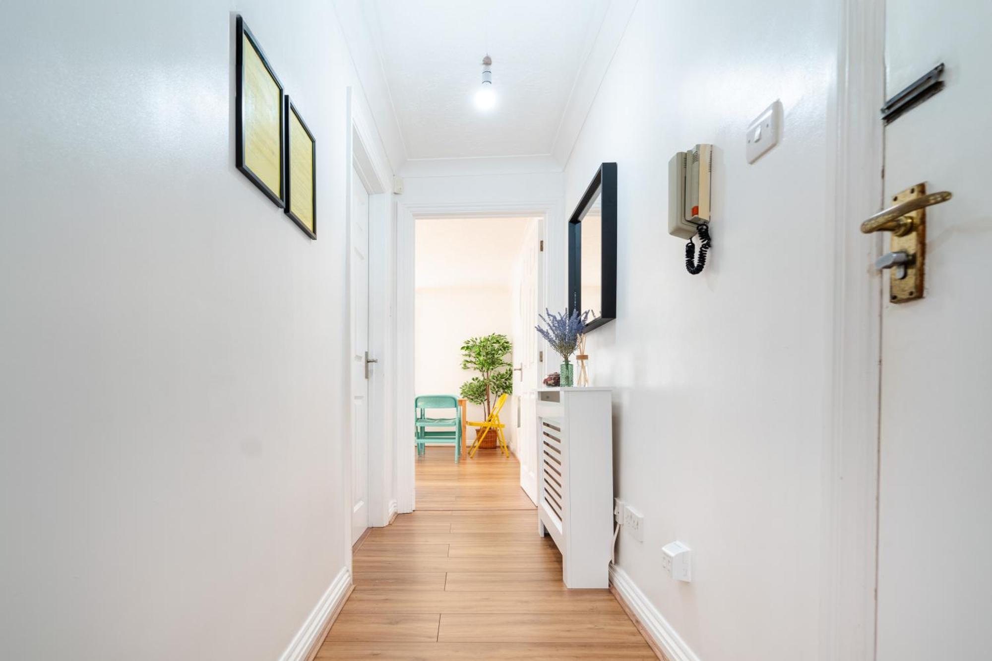 Bright And Spacious Flat With Free Parking Londyn Zewnętrze zdjęcie